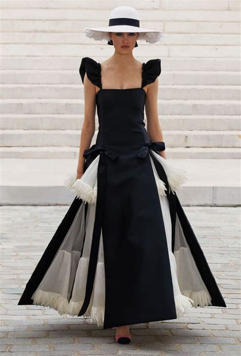 ceinture style chanel|chanel couture collection.